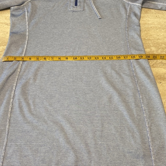 NWOT beautiful Tommy Bahama Denim look, hi low hem, see measurements in photos. - Picture 9 of 11